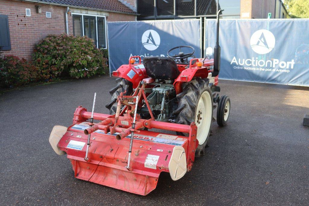 Kleintraktor Yanmar YM2002 Diesel 20 PS mit Grubber
