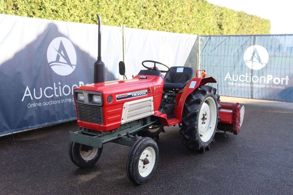 Kleintraktor Yanmar YM2002 Diesel 20 PS mit Grubber