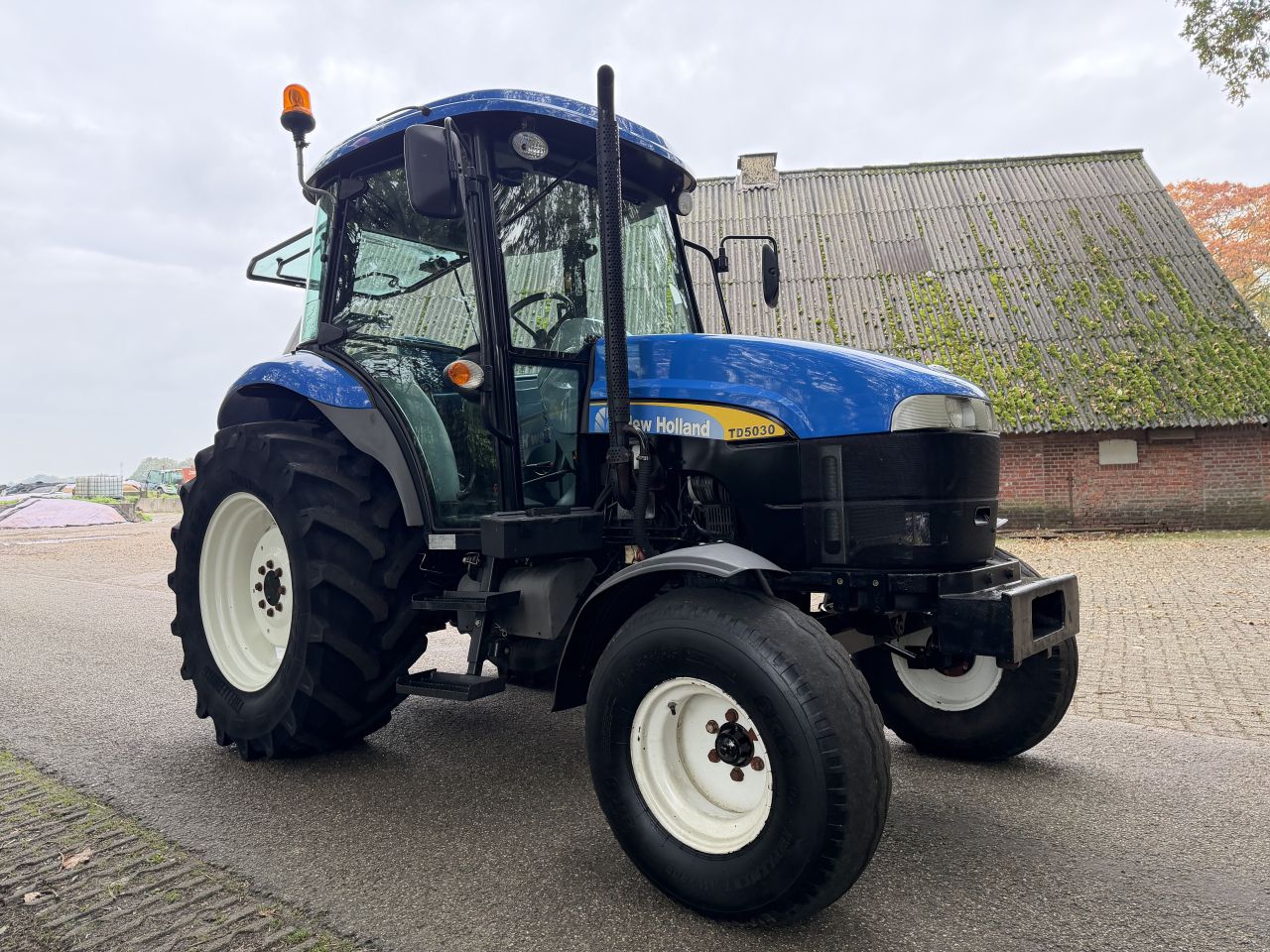 New Holland TD5030 2WD
