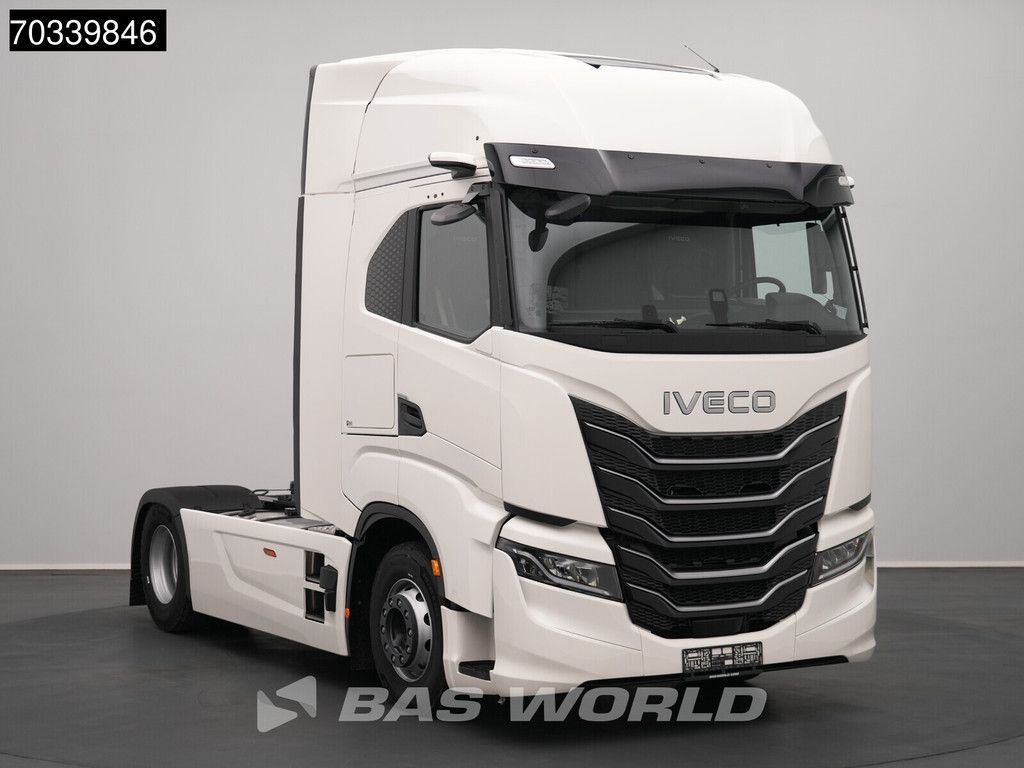 Iveco S-Way 500 4X2 NEW! Retarder Full Air 2xTanks Mirror Cams ACC