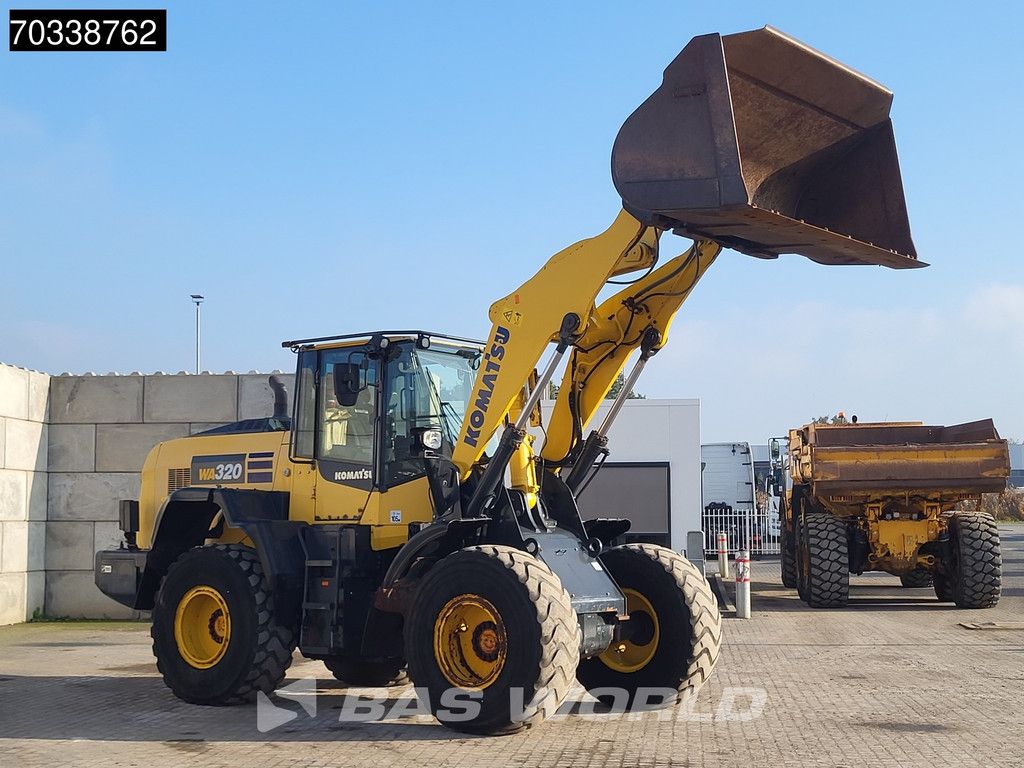 Komatsu WA320 -8