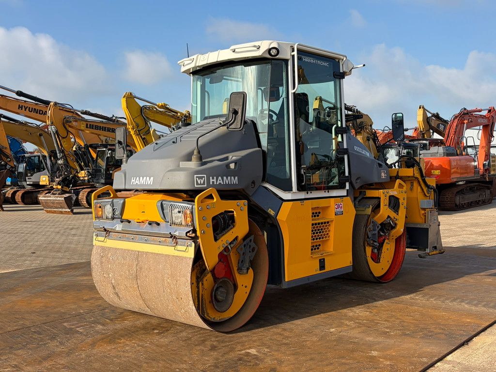 Hamm DV70i + Bomag splitter