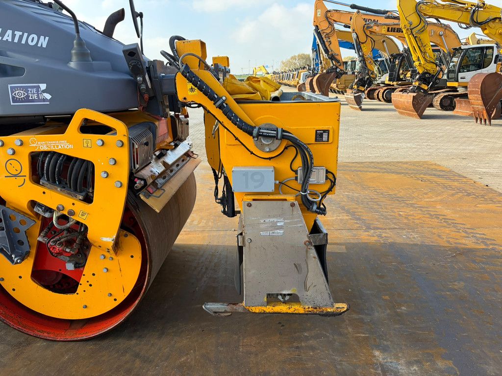 Hamm DV70i + Bomag splitter