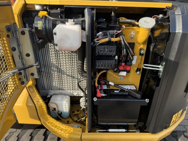 CAT 303 3.2T Bj22 Minigraver minikraan SLP/SRT A/C Camera ETC