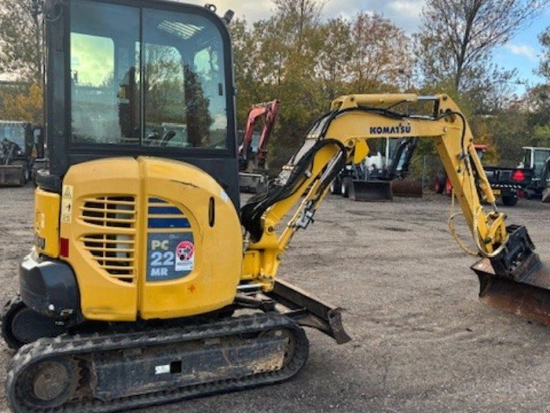 Komatsu PC22MR-3