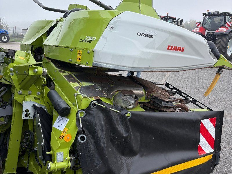 Claas ORBIS 750