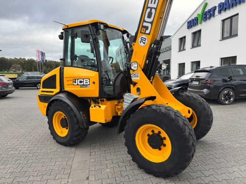 JCB TM 220