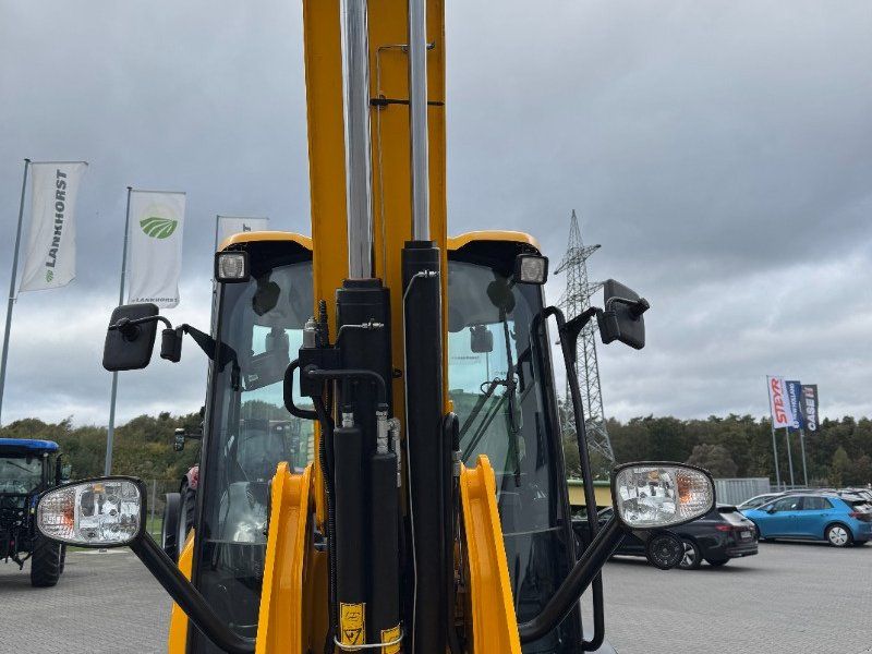 JCB TM 220