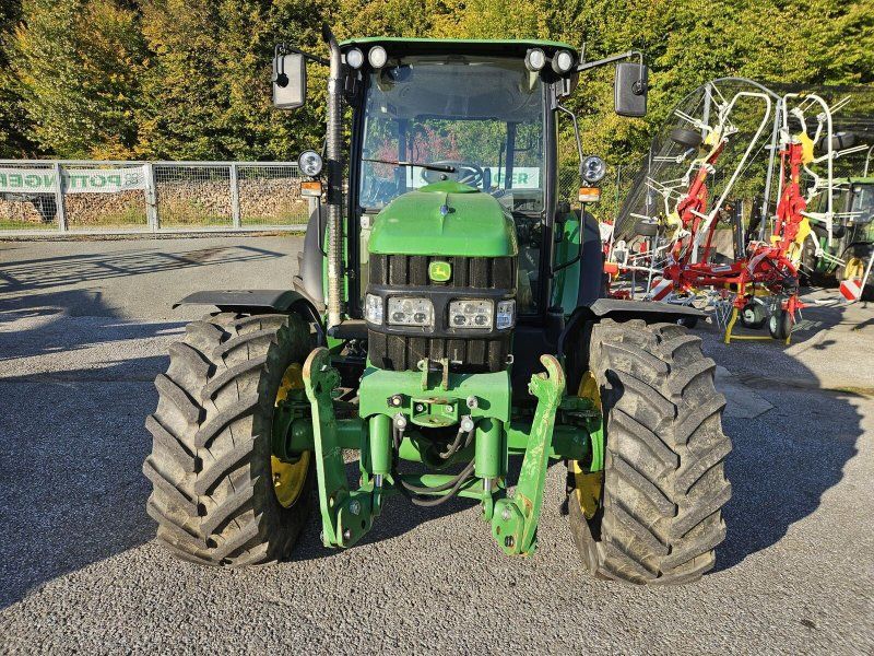 John Deere 5090 R