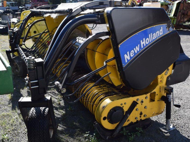 New Holland 273 **