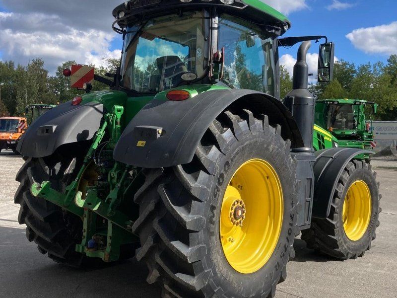 John Deere 8295R