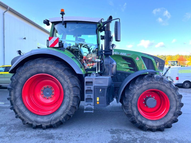 Fendt 828 VARIO S4 PROFI PLUS, FZW + FKH, RTK, Motor NEU !