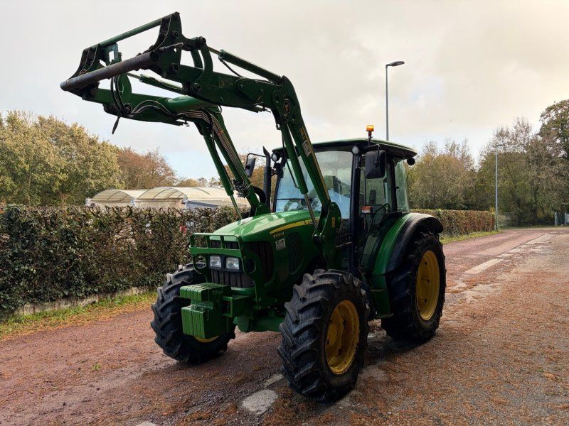 John Deere Tracteur agricole 5100M