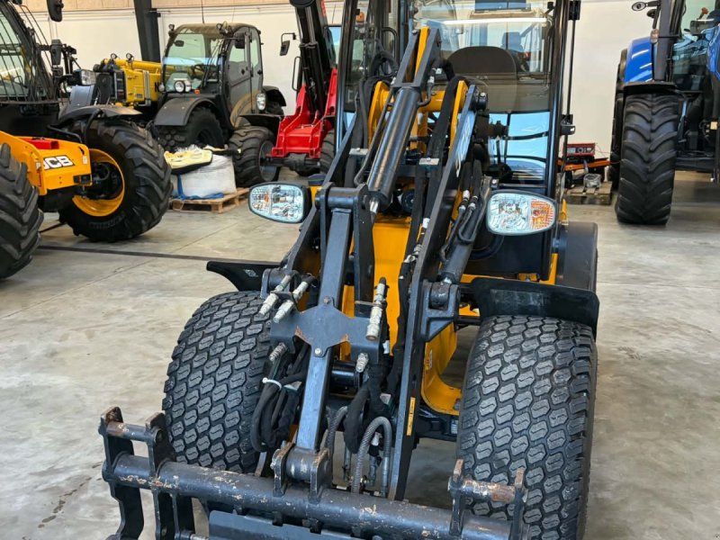 JCB 403 agri plus læsser