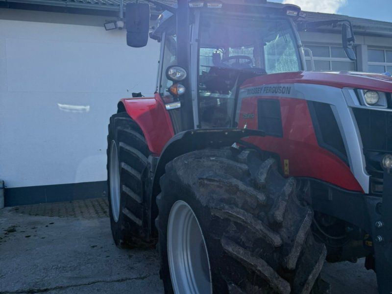 Massey Ferguson 7S.210 VT
