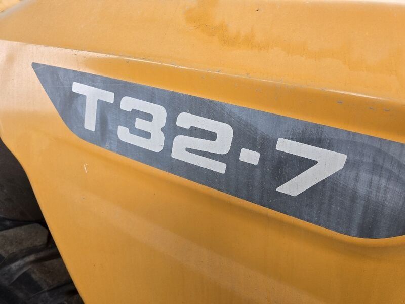 Liebherr T32-7