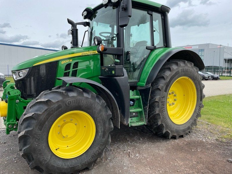 John Deere 6100M