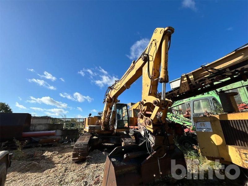 Liebherr R922HDSL