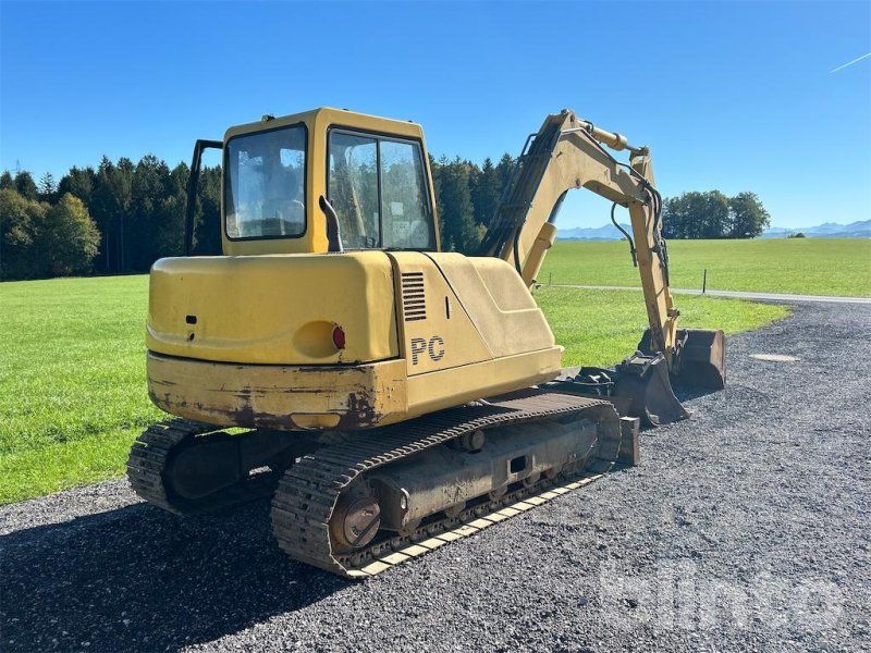 Komatsu PC 75