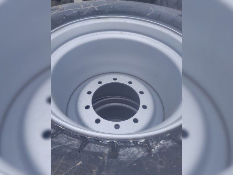 Vredestein 800/45 R26.5
