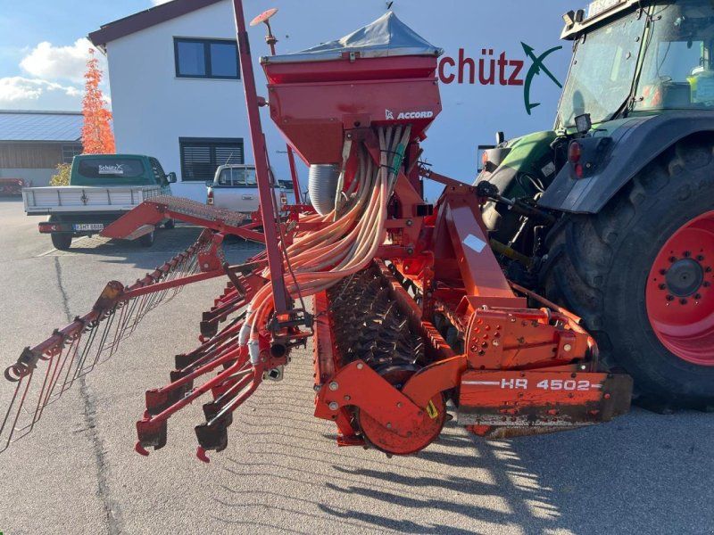 Kuhn Kreiselegge HR4502 mit Accord Drille
