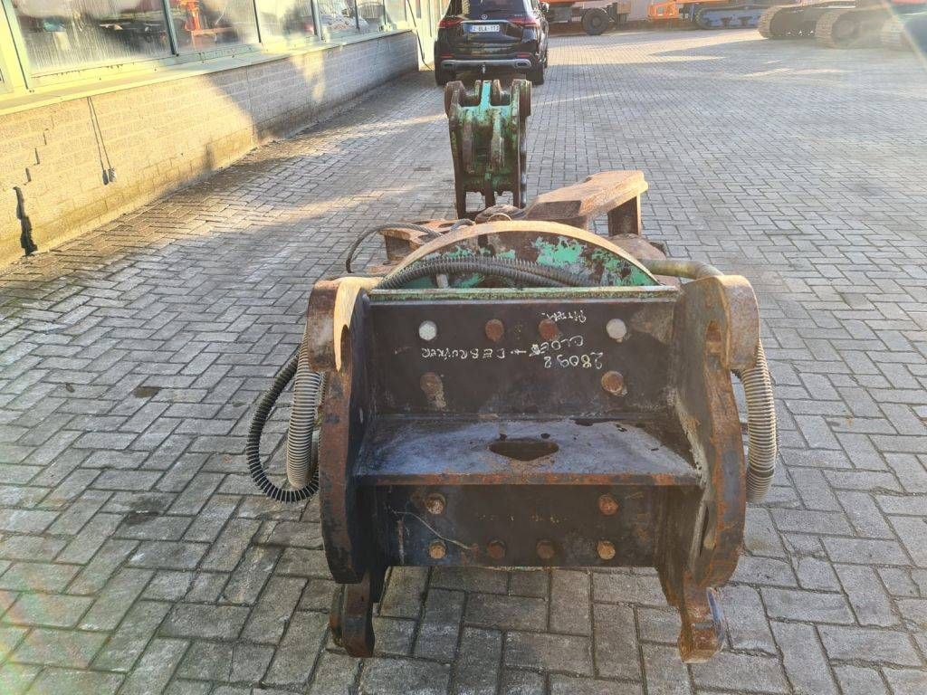 Montabert MB 400