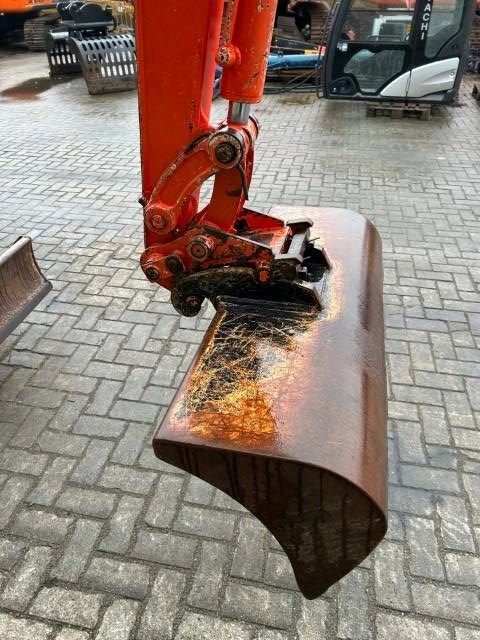 Kubota KX 71-2