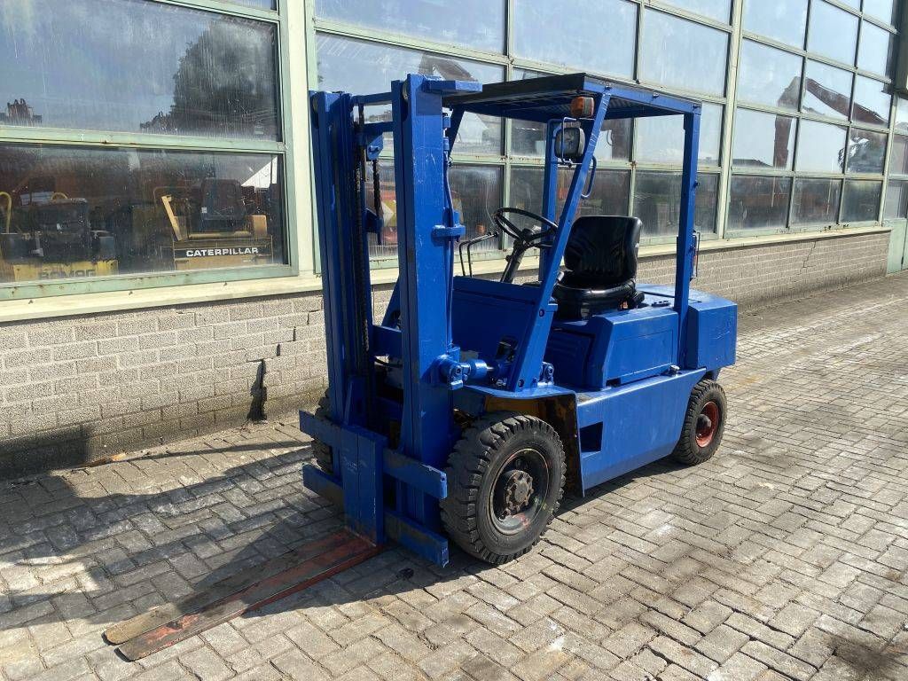 Komatsu FD 28-10