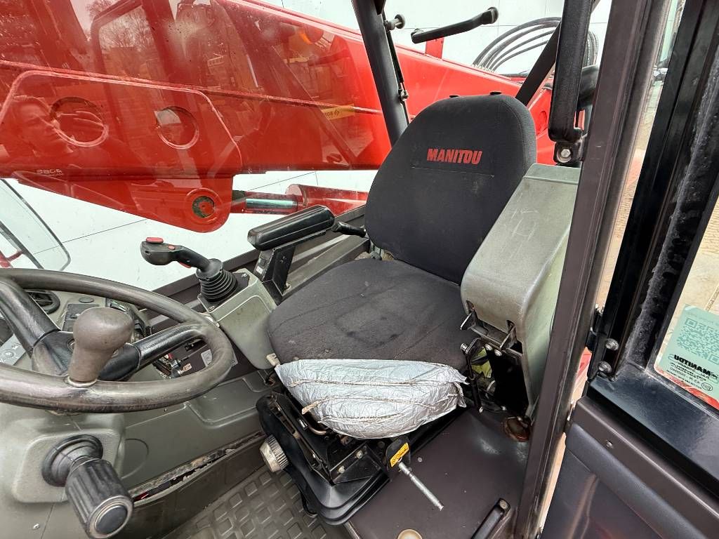 Manitou MRT1840 - Remote Control / 4 Wheel Steering