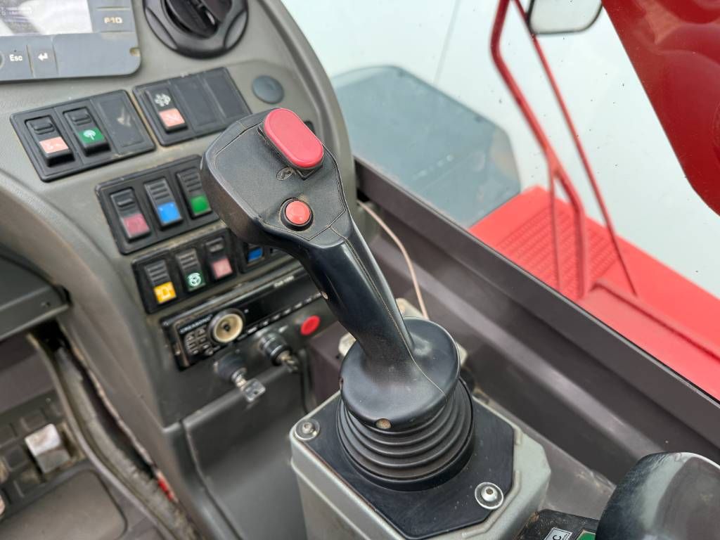 Manitou MRT1840 - Remote Control / 4 Wheel Steering