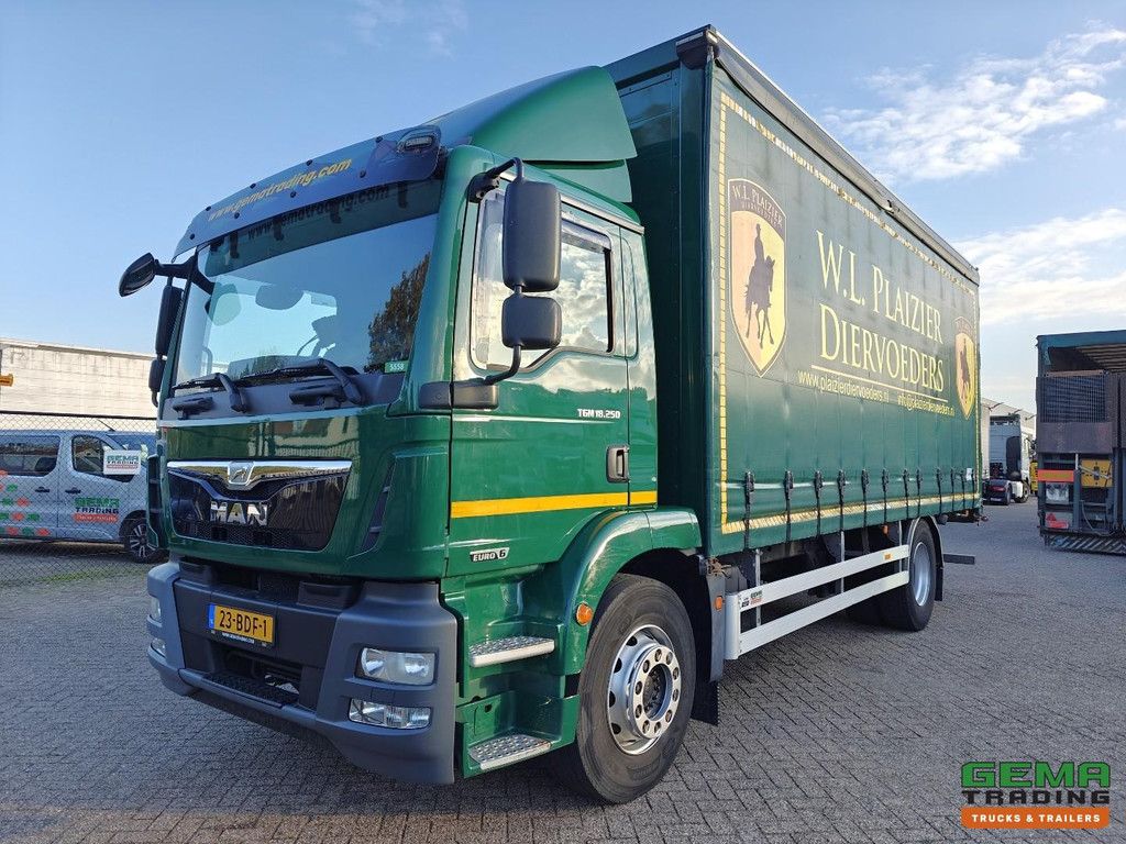 MAN TGM 18.250 4x2 Tageskabine Euro6B – Planenaufbau 6,5 m – Krananschluss – Hartholzboden