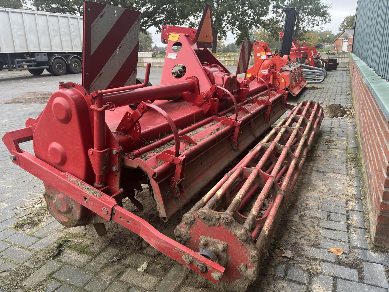 Howard HR-40