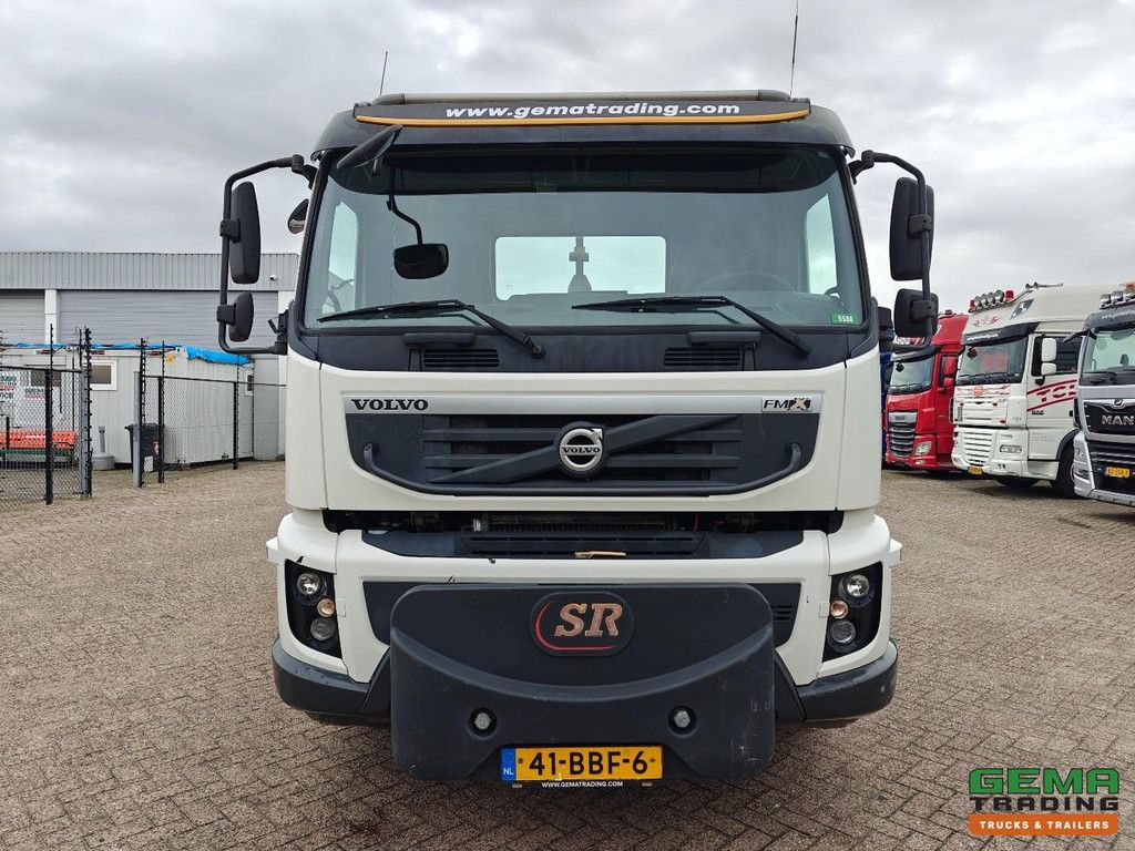 Volvo FMX 370 8x2/6 Day Cabin Euro 5 - HIAB 30T Hook Arm - 9T Front Axle - Catch Mouth Coupling