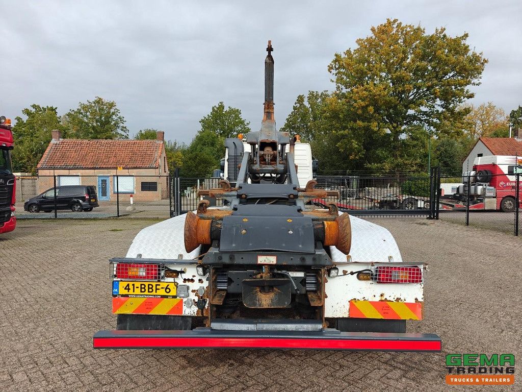 Volvo FMX 370 8x2/6 Day Cabin Euro 5 - HIAB 30T Hook Arm - 9T Front Axle - Catch Mouth Coupling