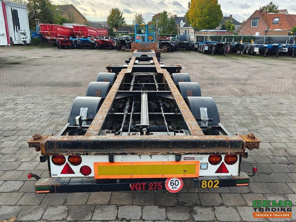 Renders ROC 12.27 CC 3-Axle MB - Disc Brakes - Rear Slider - 20/40FT - 5270KG