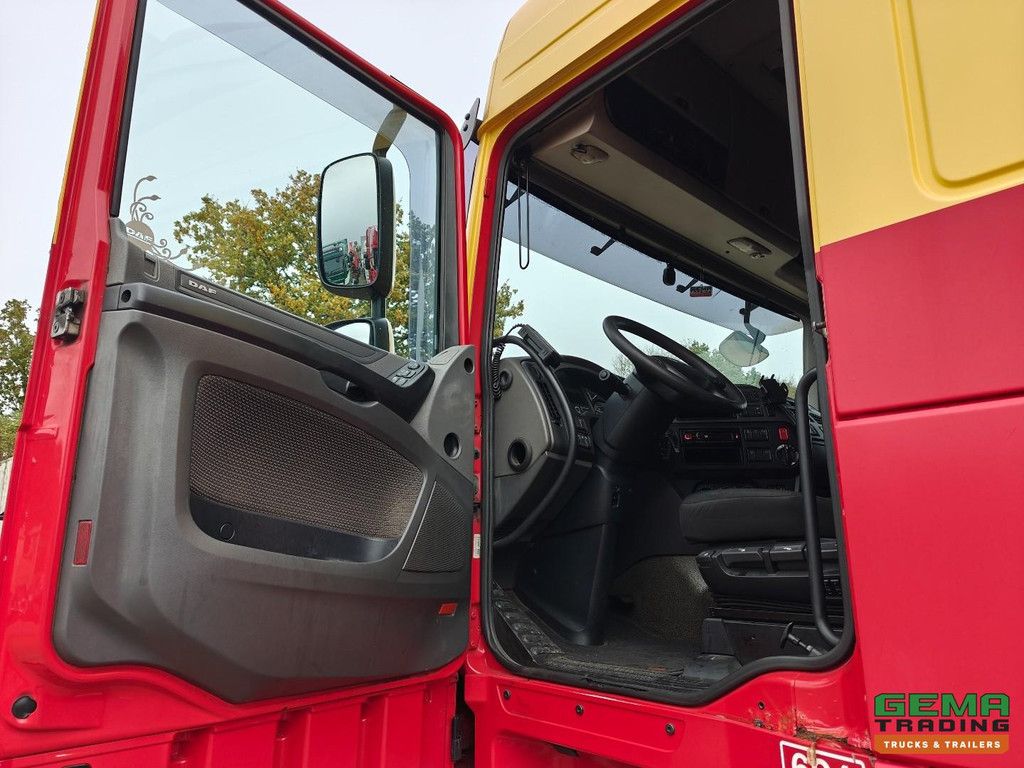 DAF XF 440 FAR 6x2 SpaceCab Euro6A - Curtainside Sliding/Roof 8.1m - Tail lift 2000KG - Towing hitch - SmartTacho V2