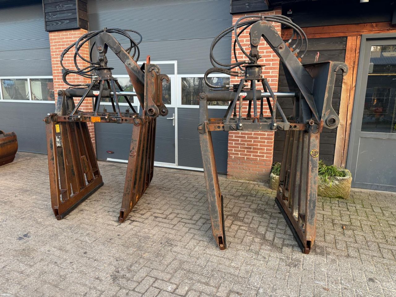 Beco stenenklem met rotator en jip Ahlmann snelwissel
