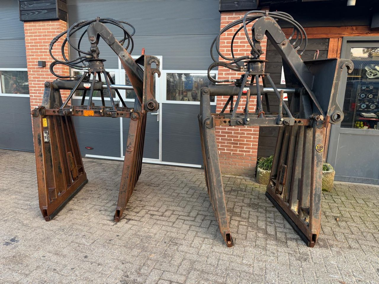 Beco stenenklem met rotator en jip Ahlmann snelwissel