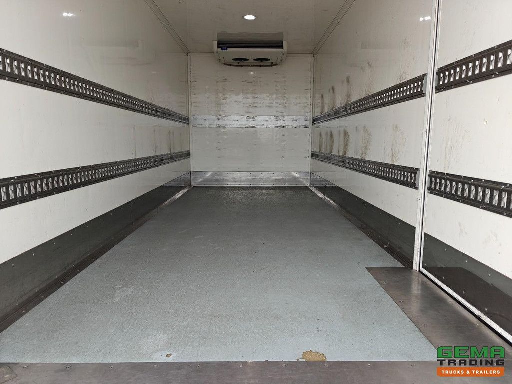 Volkswagen CRAFTER Clixtar Day Cab Euro6A - Refrigerated/Freezer Box 5.25m - Carrier Viento 350 - Tail Lift 750KG