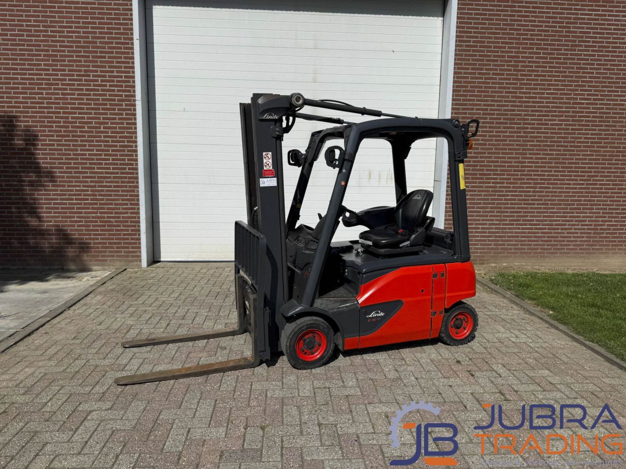 Linde E16P-02 Electric Forklift | 2020 | 11300H | 1.6T | 4.62M