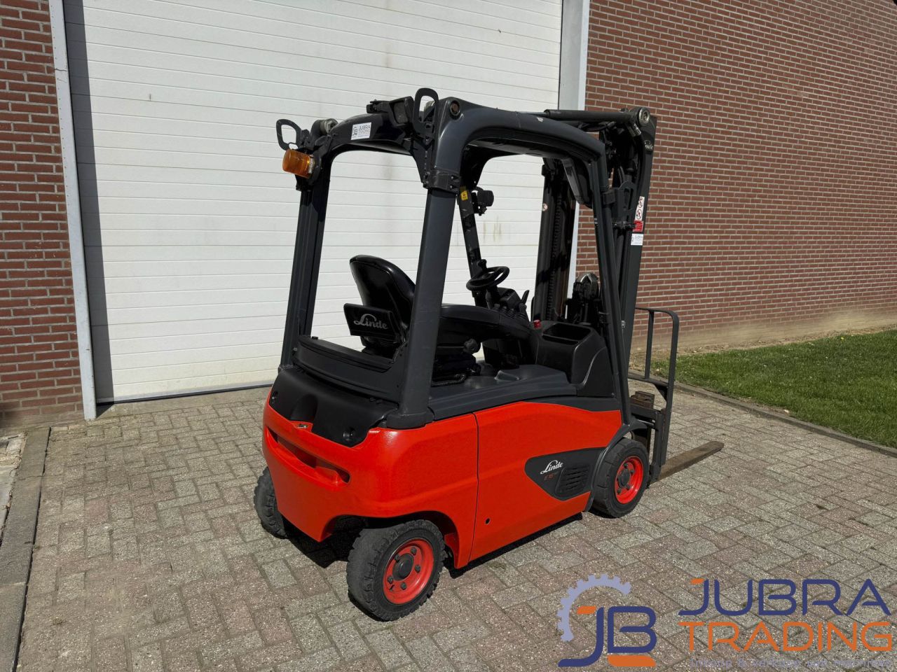 Linde E16P-02 Electric Forklift | 2020 | 11300H | 1.6T | 4.62M