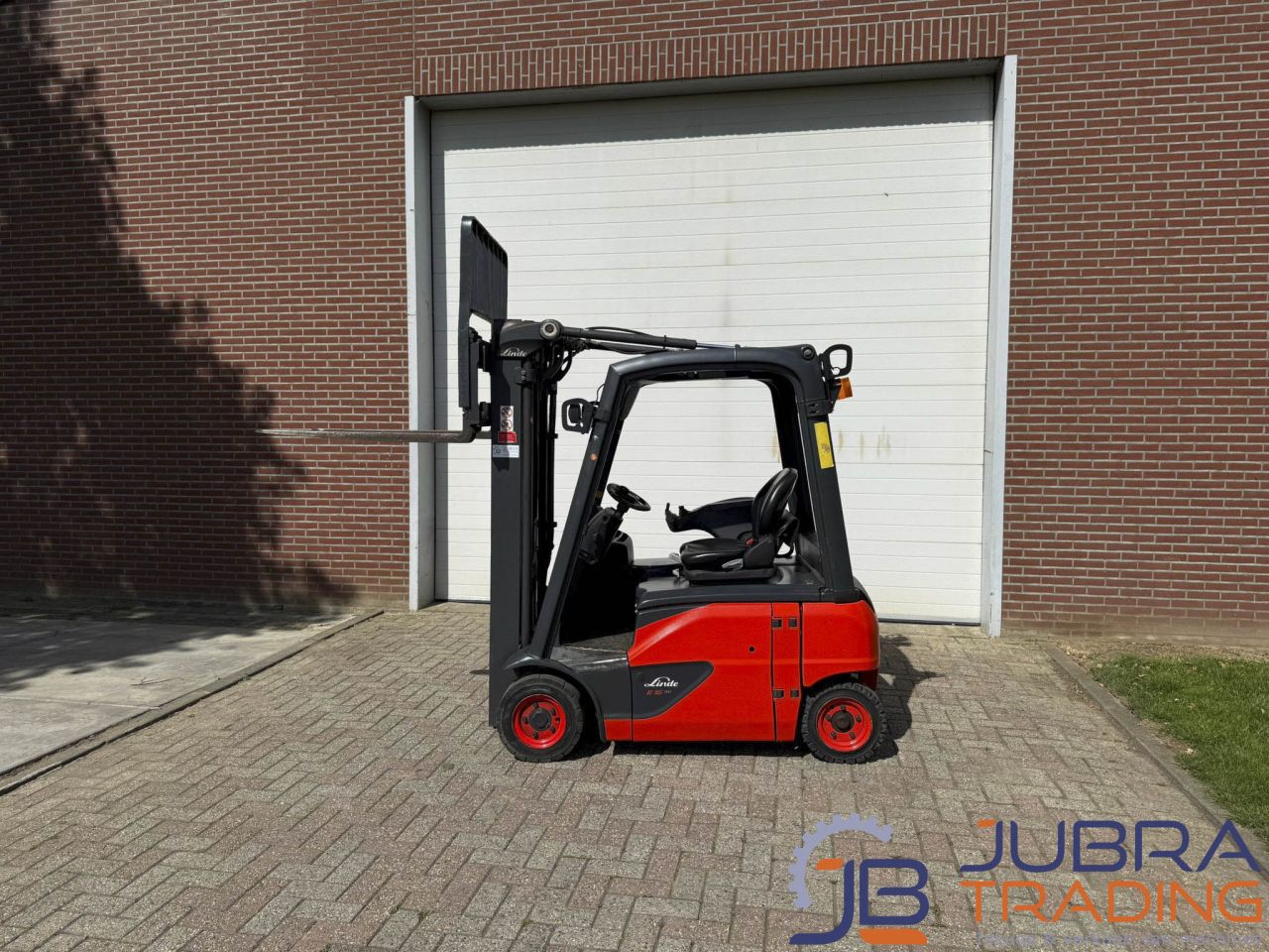 Linde E16P-02 Electric Forklift | 2020 | 11300H | 1.6T | 4.62M