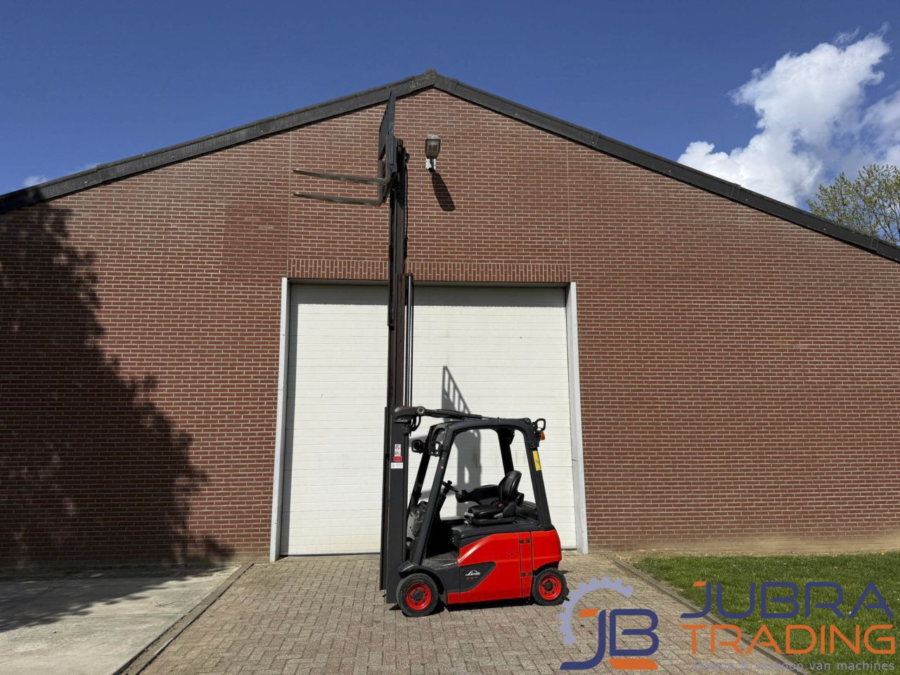 Linde E16P-02 Electric Forklift | 2020 | 11300H | 1.6T | 4.62M