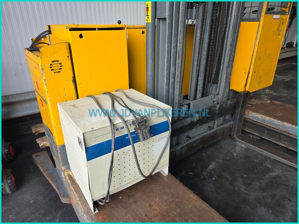Baumann EVS30 3000kg 4-weg + triplex6m + freelift