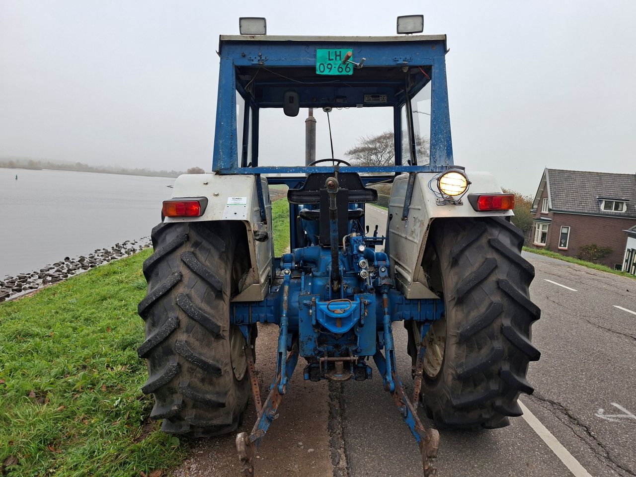 Ford 5610
