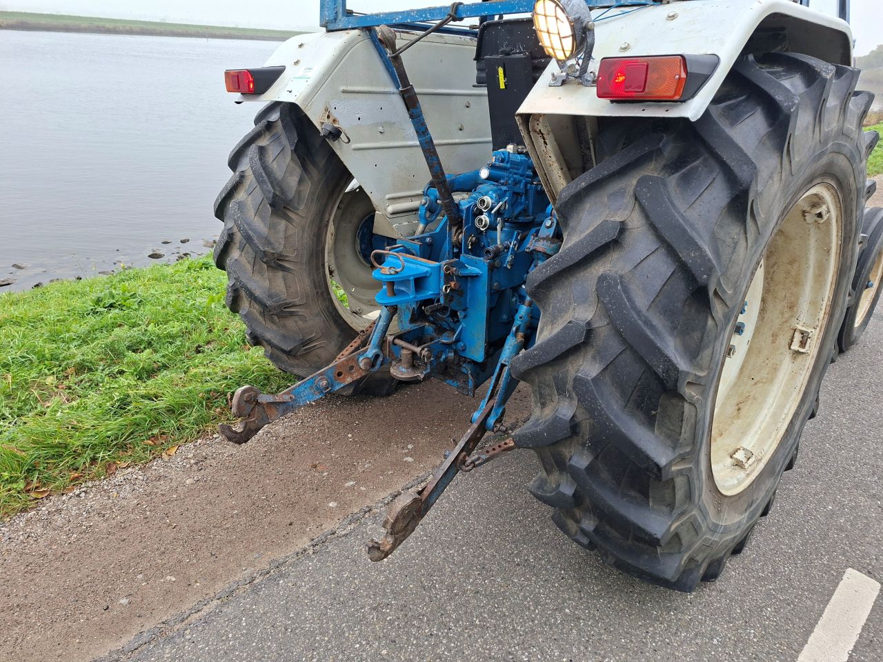 Ford 5610