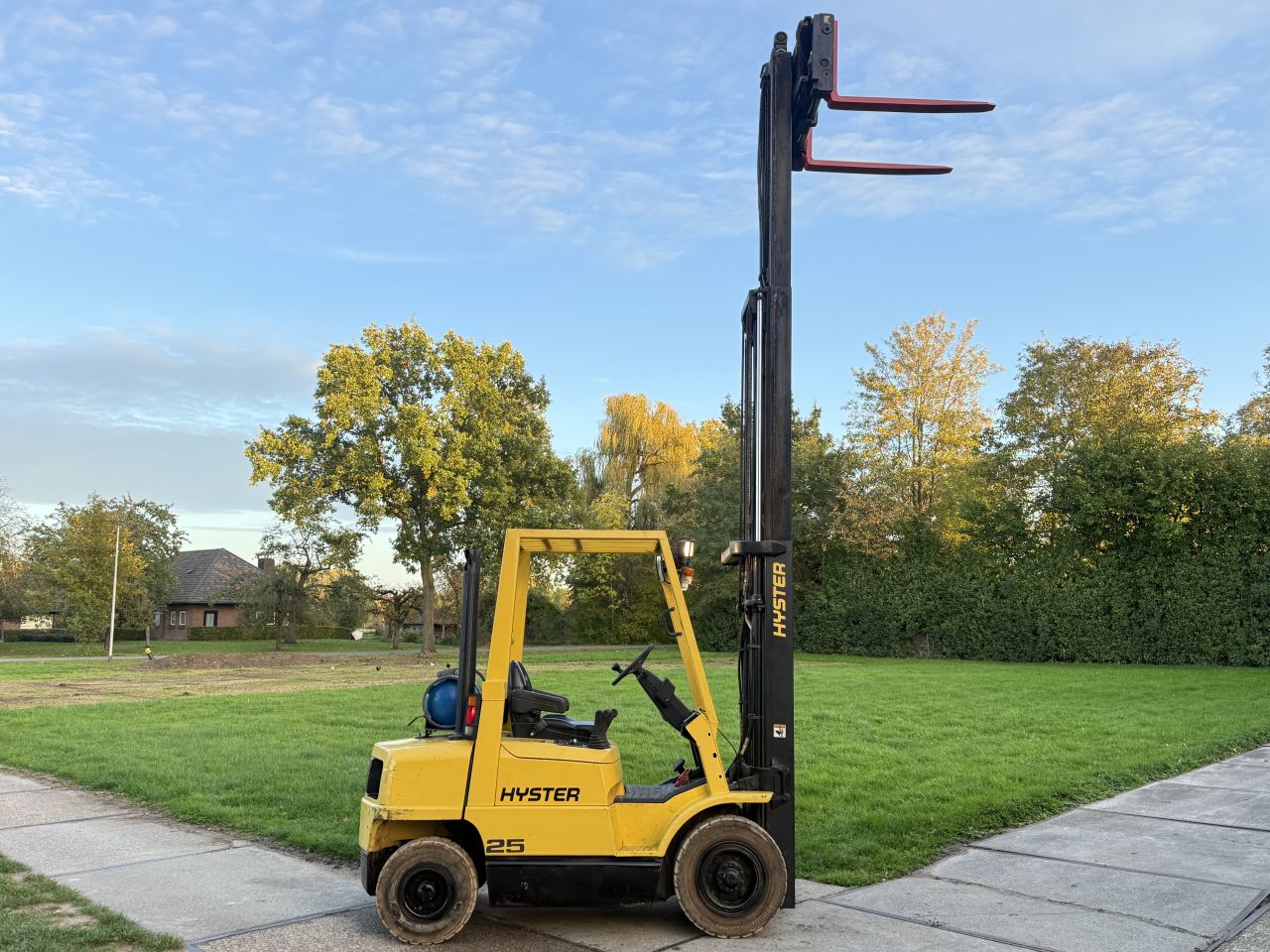 Hyster 2.5 tonner lpg heftruck 3-delig Sideshift vorkversteller