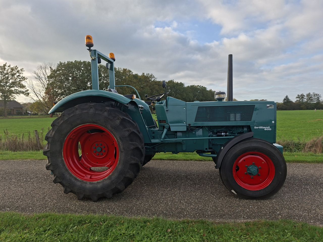 Hanomag Brilliant 601E | Refurbished | Nl Kenteken