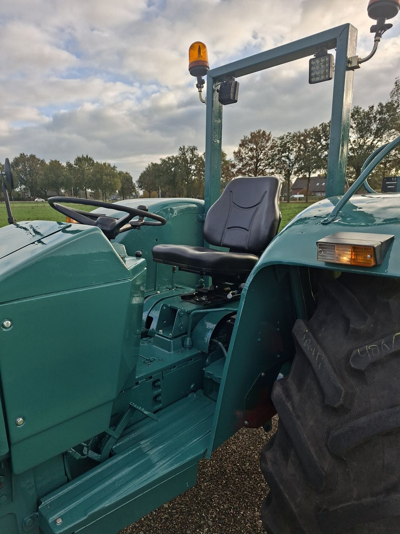 Hanomag Brilliant 601E | Refurbished | Nl Kenteken