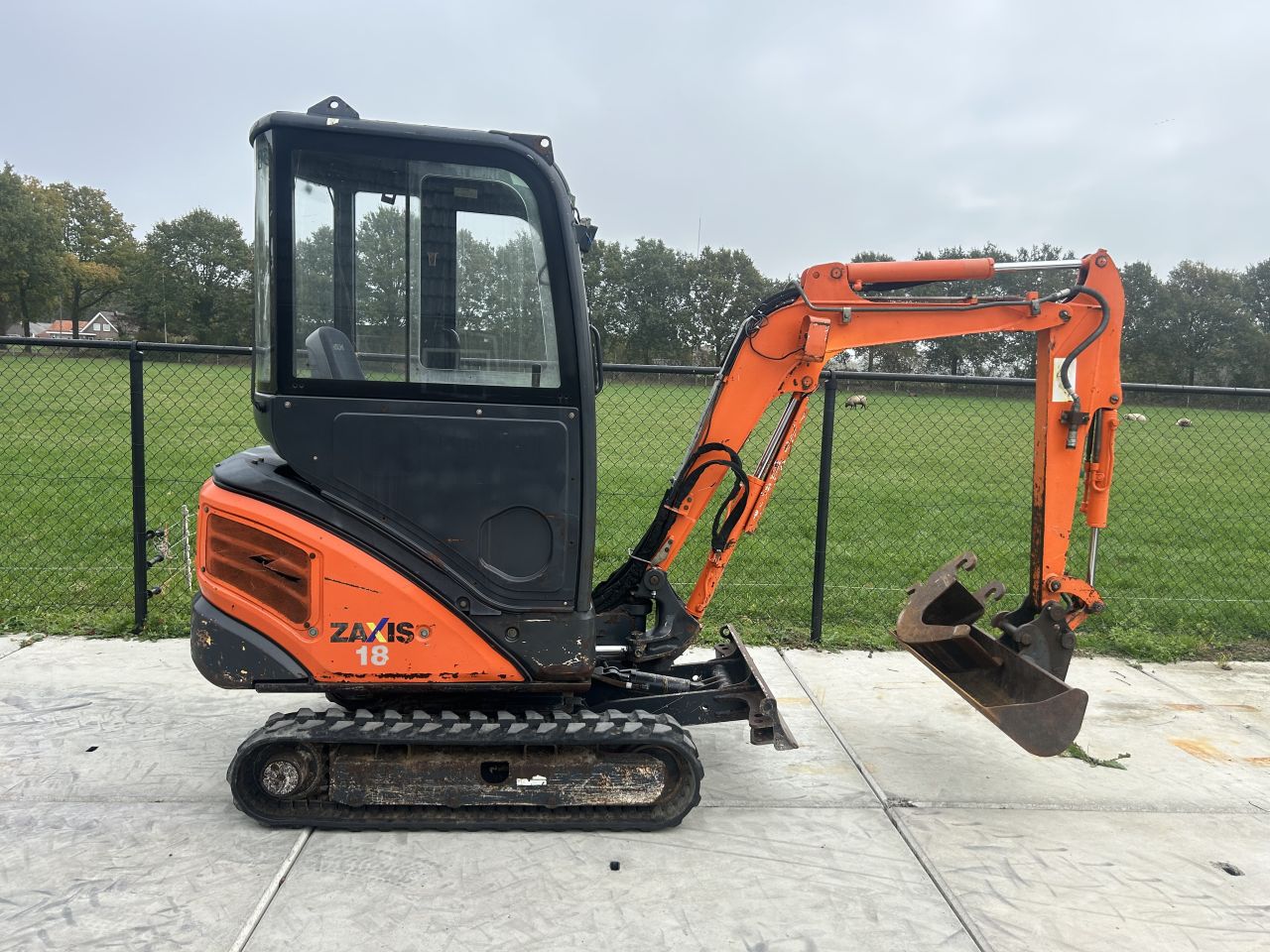Leuke Hitachi ZX 18 (MARGE)